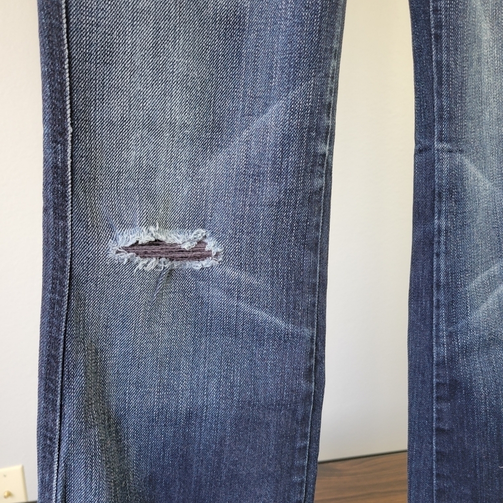 7 FOR ALL MANKIND // A pocket distressed mid-rise boot-cut stretch denim jeans - Picture 3 of 12